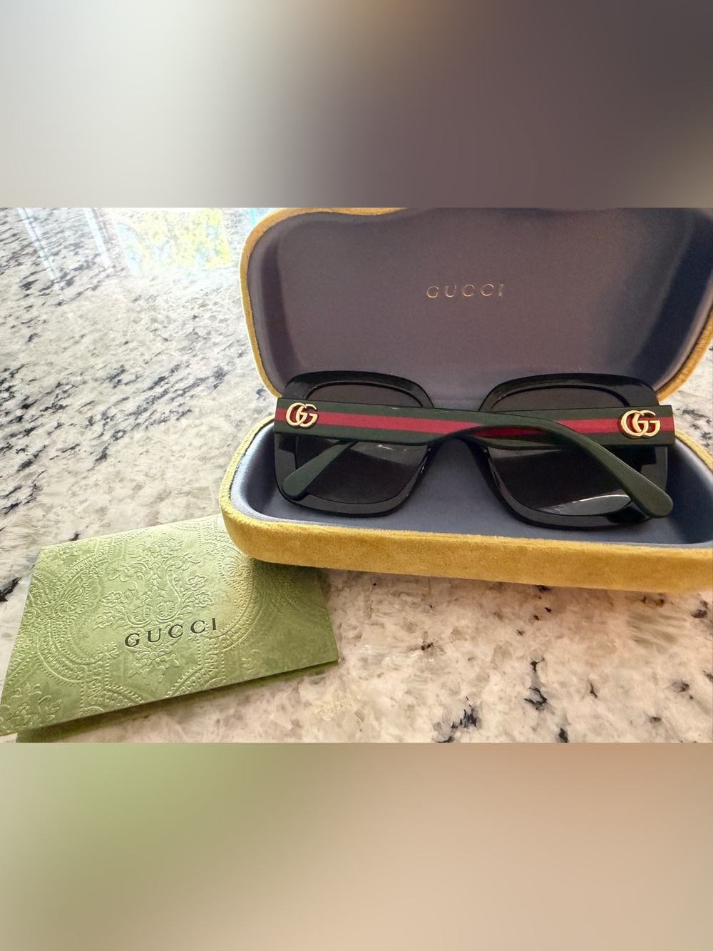 Timeless, in very good condition.
Just give them a good clean and you’re Gucci😉✨